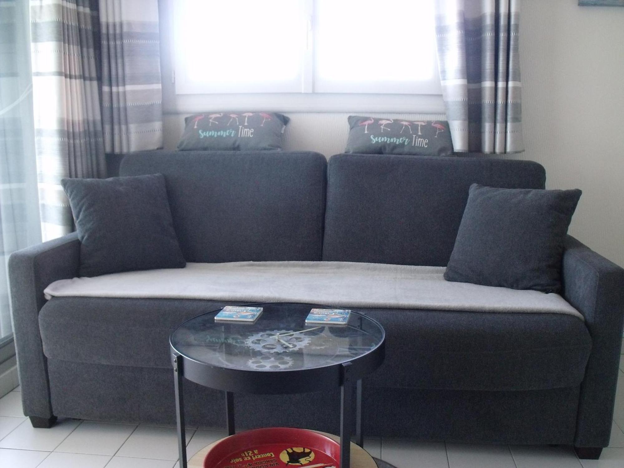 Seaside Oasis: Chic 2-room With Pool And Private Parking Le Grau-du-Roi